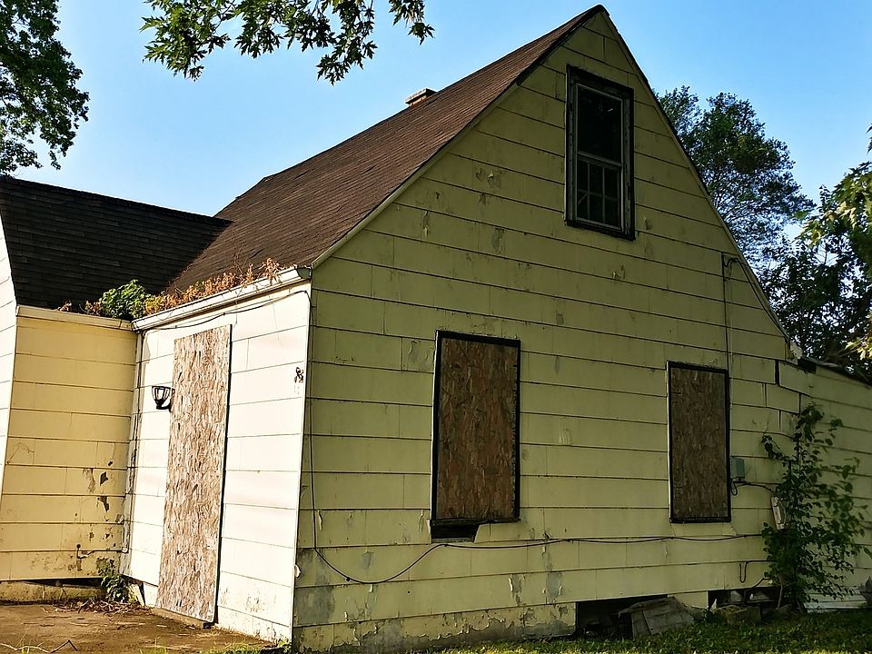 2nd image of 14801 California Ave