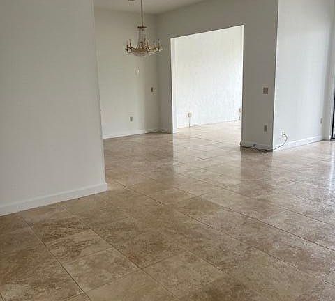 4th image of 53 TIFTON Way N