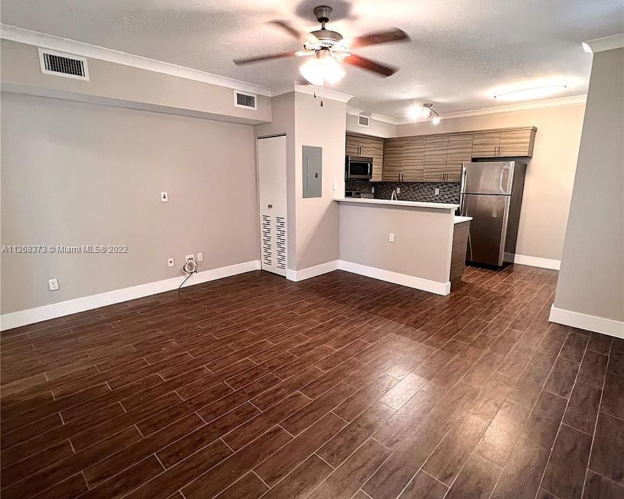 1st image of 222 Sidonia Ave APT 8
