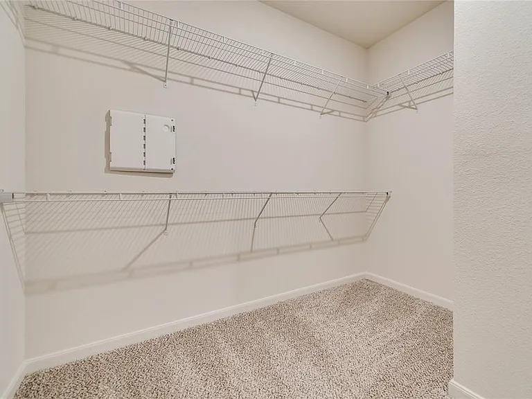 204 Lake Rdg — Photo 12
