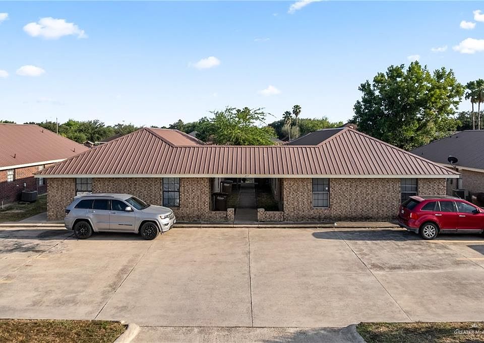1st image of 407 Date Palm St