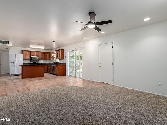 5th image of 716 E LA JOLLA Drive
