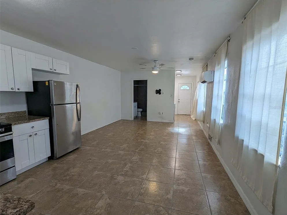 1 bed, 1.0 bath, 467 sqft, $1,500 — Photo 2