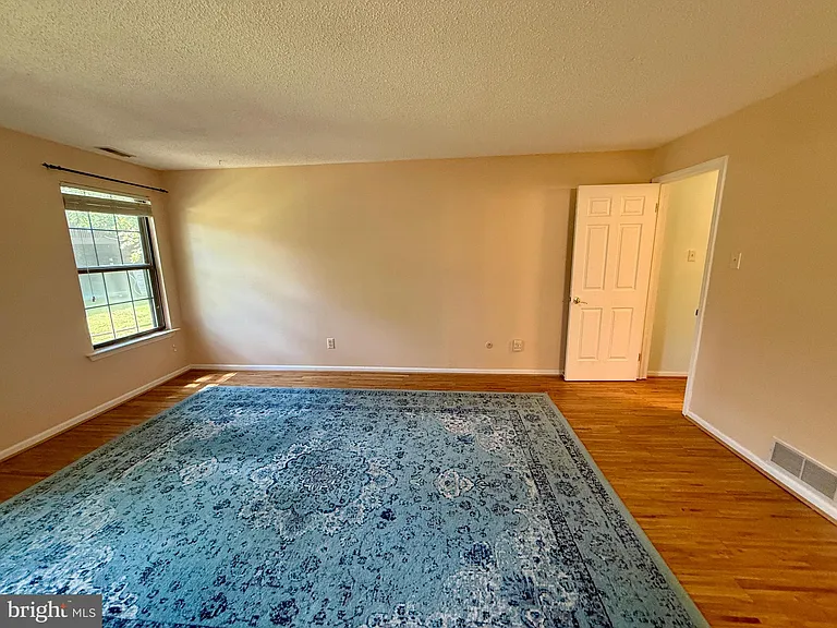 30 Hopkinson Ct #164 — Photo 17