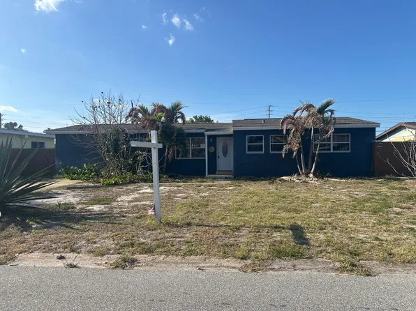 215 NE 2nd St, Satellite Beach, FL 32937