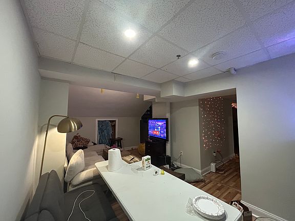 2nd image of 1183 Commonwealth Ave #5