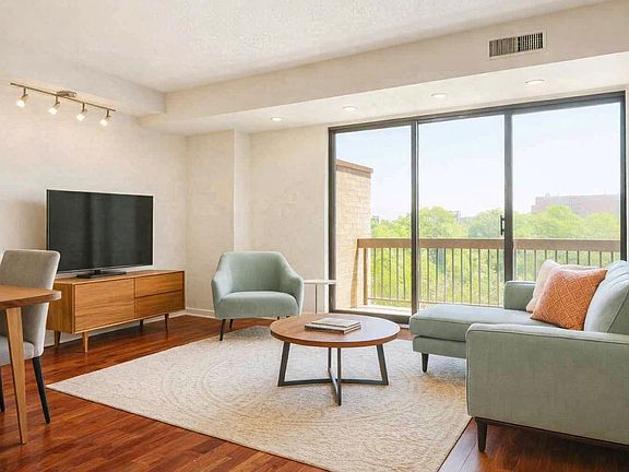 3rd image of 700 1st St APT 11V