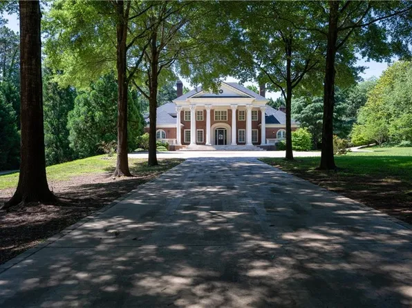 4790 Shallowford Rd, Roswell, GA 30075