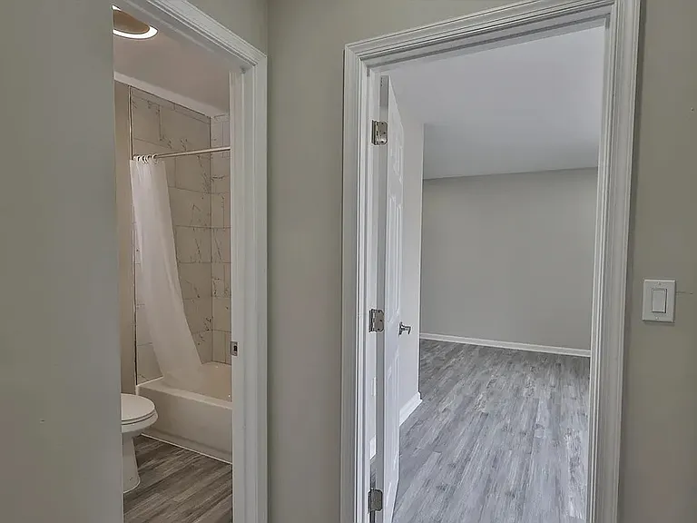 31 S 9th St #1F — Photo 11