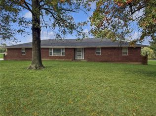 310 W 18th St, Higginsville, MO 64037