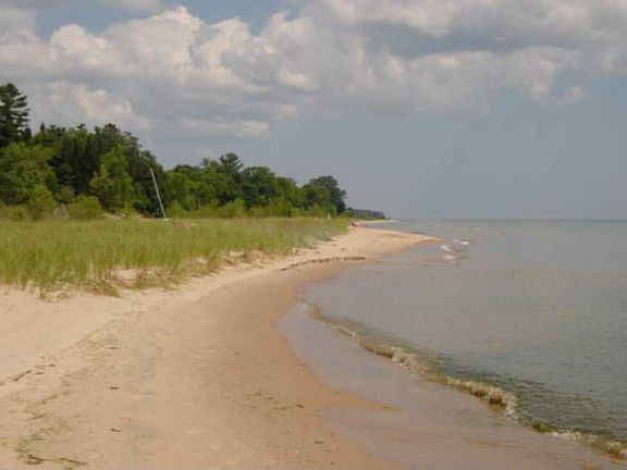 3rd image of N1437 Cottage Dr