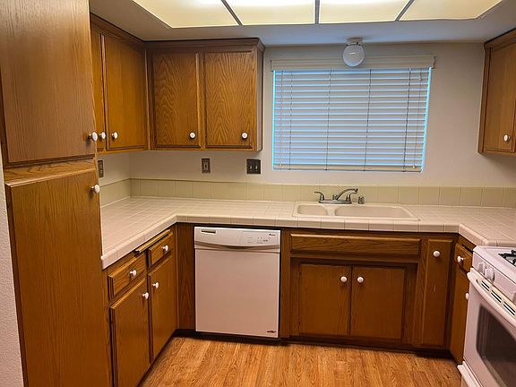 2nd image of 215 W Lemon Ave #D