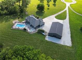 19011 E 192nd Ter, Pleasant Hill, MO 64080