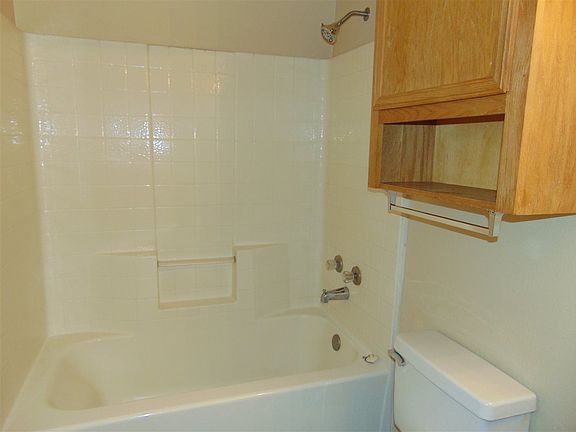 5th image of 403 S Ave S #A