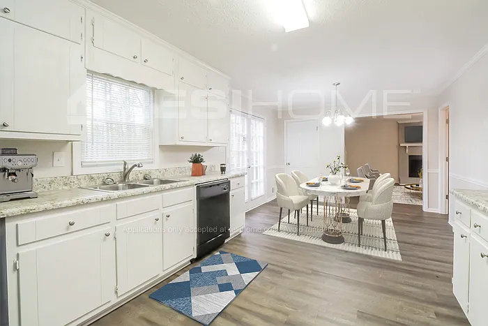 3 bed, 2.5 bath, 1824 sqft, $1,745 — Photo 4