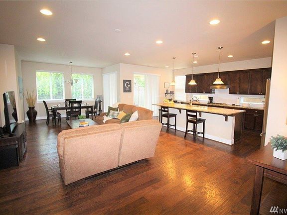 5th image of 8976 Buttercup St SE