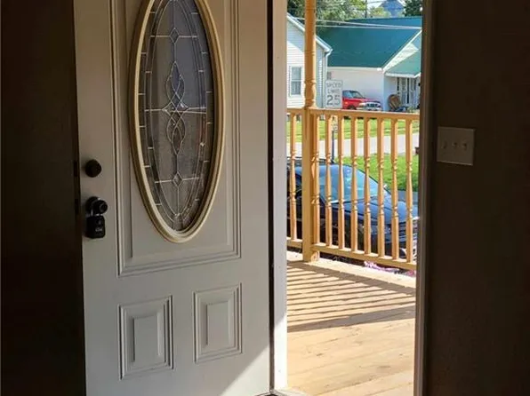 911 Laclede St, Trenton, MO 64683