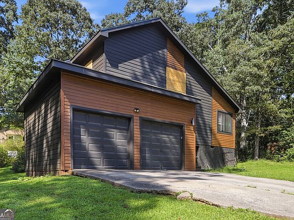 2nd image of 2668 Royal Oak Ct