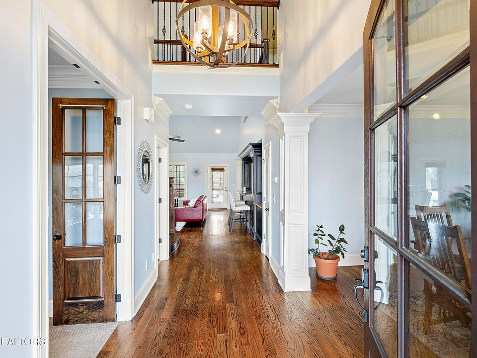 House on the hill ParentBagネイビーストライプ 12409 Palm Beach Way, Knoxville, TN 37922 | Zillow