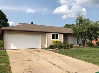 2610 Cedarridge Dr, Columbus, IN 47203