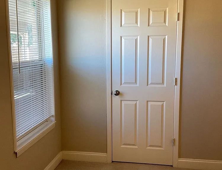 2301 Lago Trl — Photo 11