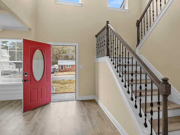 710 Beach Rd — Photo 33