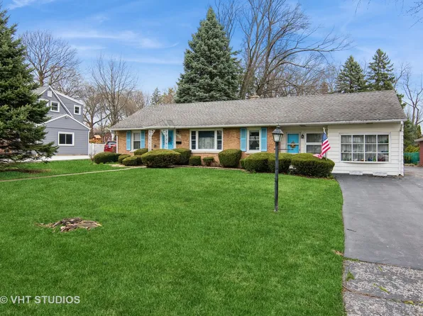 1535 E Harrison Ave, Wheaton, IL 60187