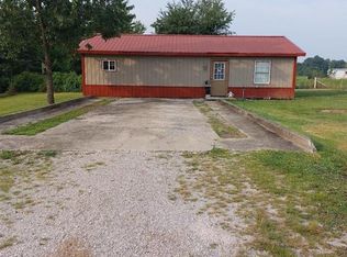 755 Wee Springs Rd, Irvington, KY 40146