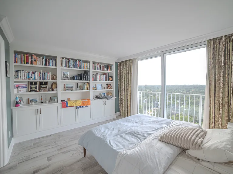 2611 Bayshore Blvd — Photo 25