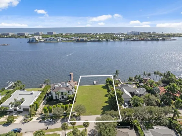 2002 Notre Dame Drive, Lake Worth Beach, FL 33460