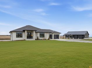 18228 London Ave, Beatrice, NE 68310