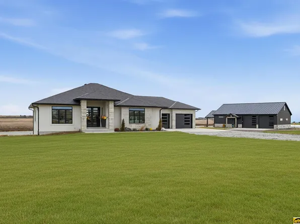 18228 London Ave, Beatrice, NE 68310