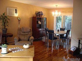 4th image of 3 Overhill Dr