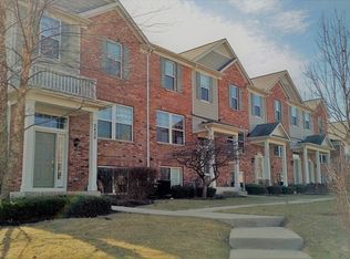 2424 Emily Ln, Elgin, IL 60124