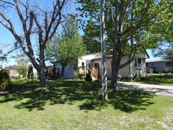 8 Claremont Cres, Oro Medonte, ON L3V 0P9