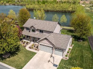 18436 Duluth St, Farmington, MN 55024