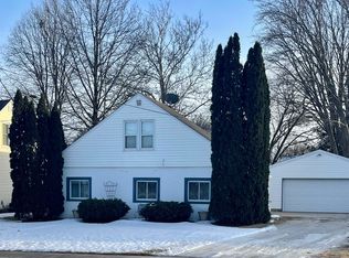 1024 Hawley St, Jesup, IA 50648