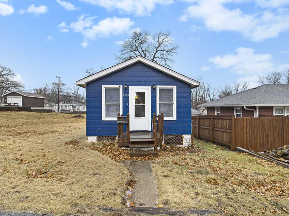 2530 Parke St, Lake Station, IN 46405