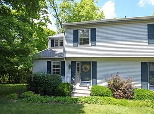 1301 Shakerdale Rd, Cincinnati, OH 45242