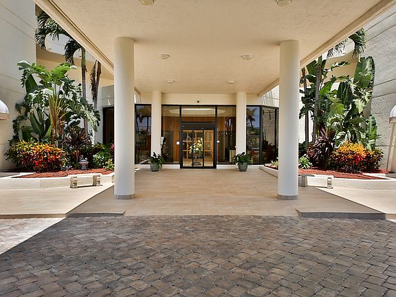 4th image of 720 S Collier Boulevard # Fl 6th