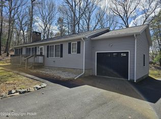 1507 Sugar Maple Ln, East Stroudsburg, PA 18302