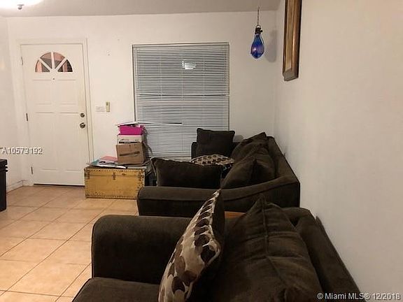 5th image of 2732 SW 46th Pl