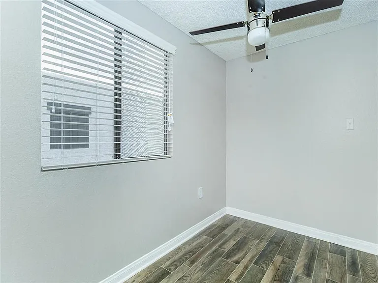 Zen Diamond 177, LP — Photo 22