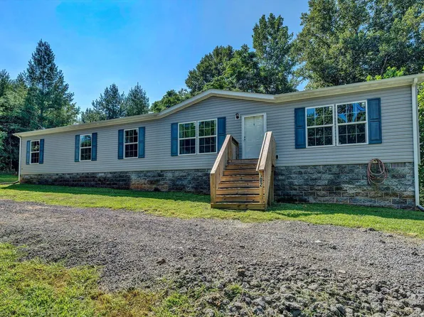 102 Woodcrest Ln, Thaxton, VA 24174