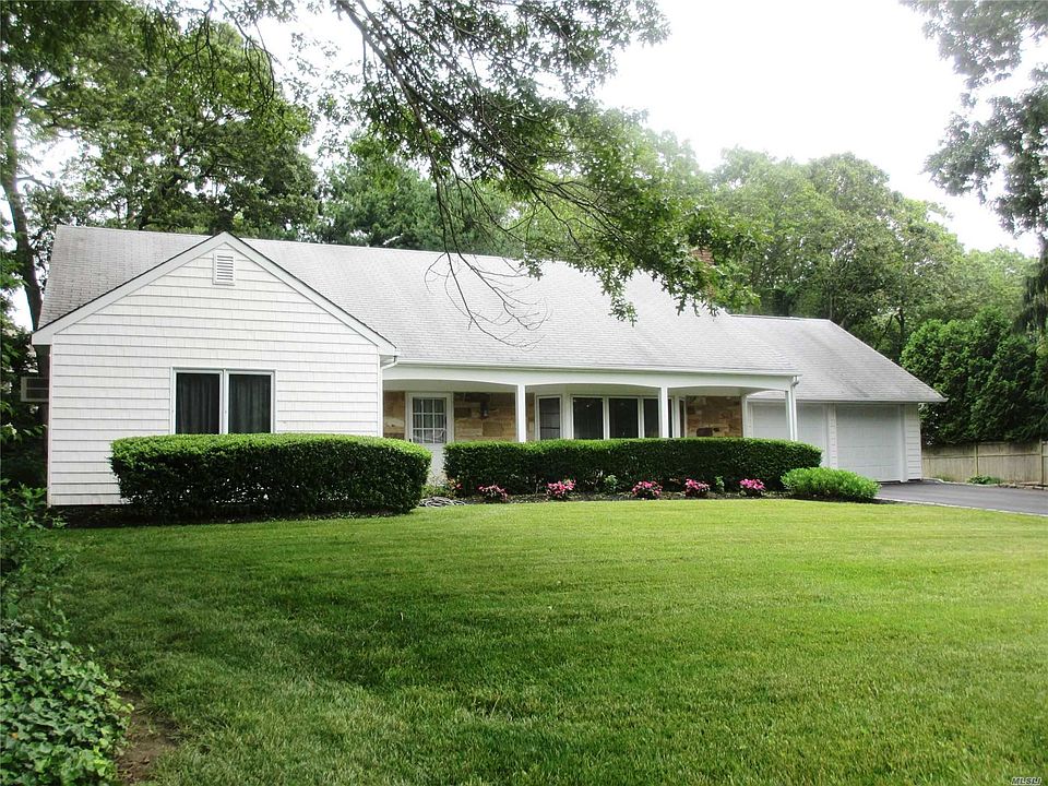 1st image of 23 Seville Ln