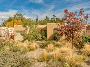 532 Graceland Dr SE, Albuquerque, NM 87108