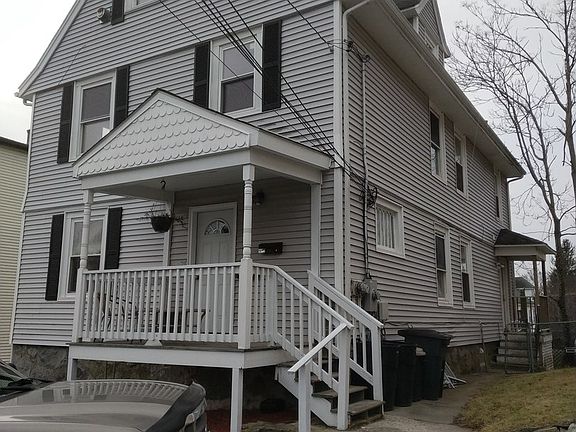 2nd image of 15 Poplar St #2