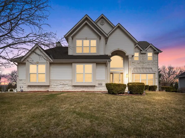 3270 East James DRIVE, Oak Creek, WI 53154