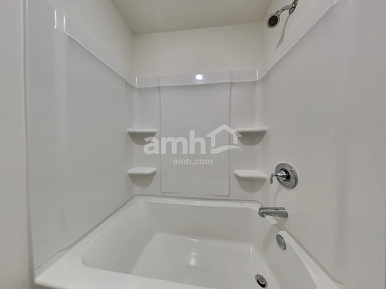 198 Willow Ln — Photo 18