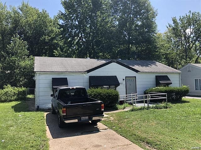 1st image of 9860 Lorna Ln